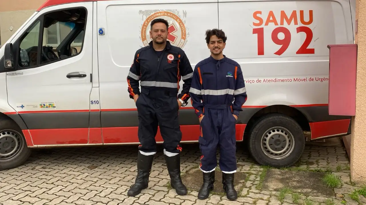 socorrista samu salva mulher afogamento