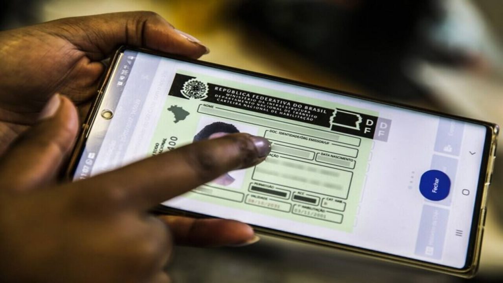 Exames para CNH ficam mais caros em Minas Gerais após atualização do Detran-MG