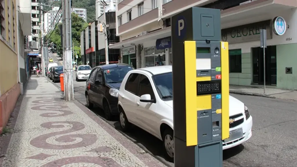 Área Azul fica mais cara em Juiz de Fora 5 Área Azul passa a ter novas regras para vagas de motos em Juiz de Fora
