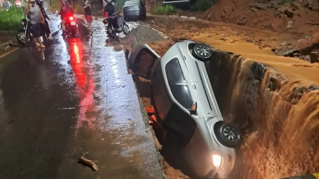 carro cratera borboleta juiz de fora