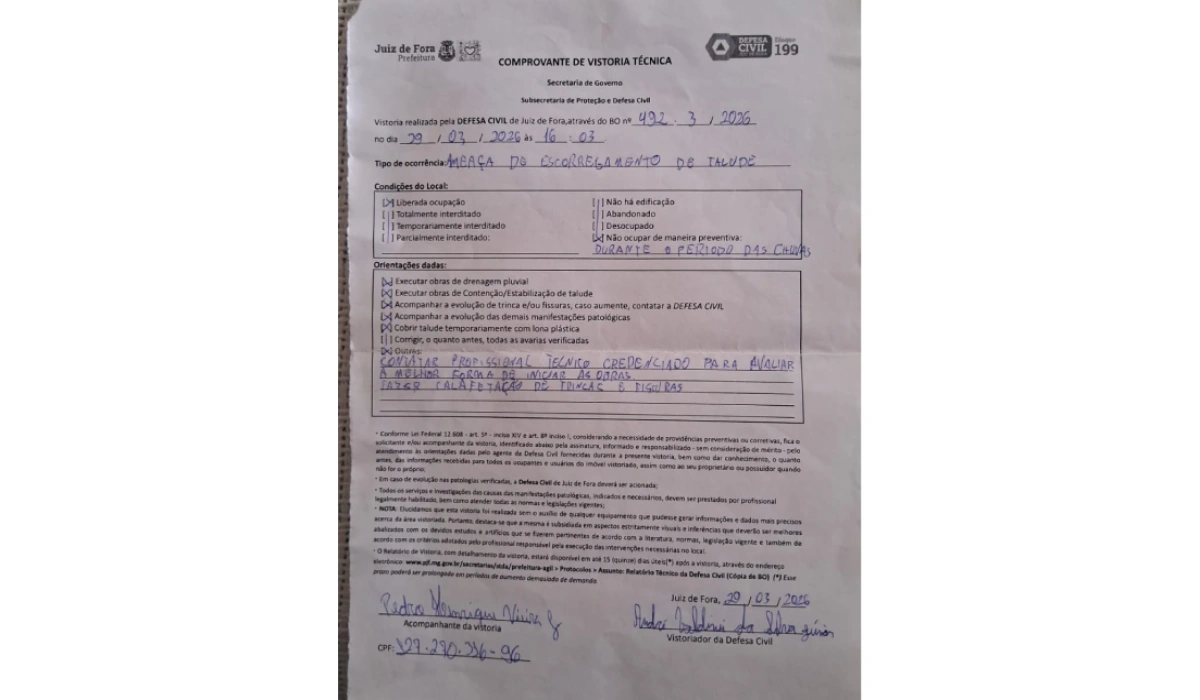 defesa civil desinterdita imóvel em Juiz de Fora, mas pede para moradora deixar casa em caso de chuva