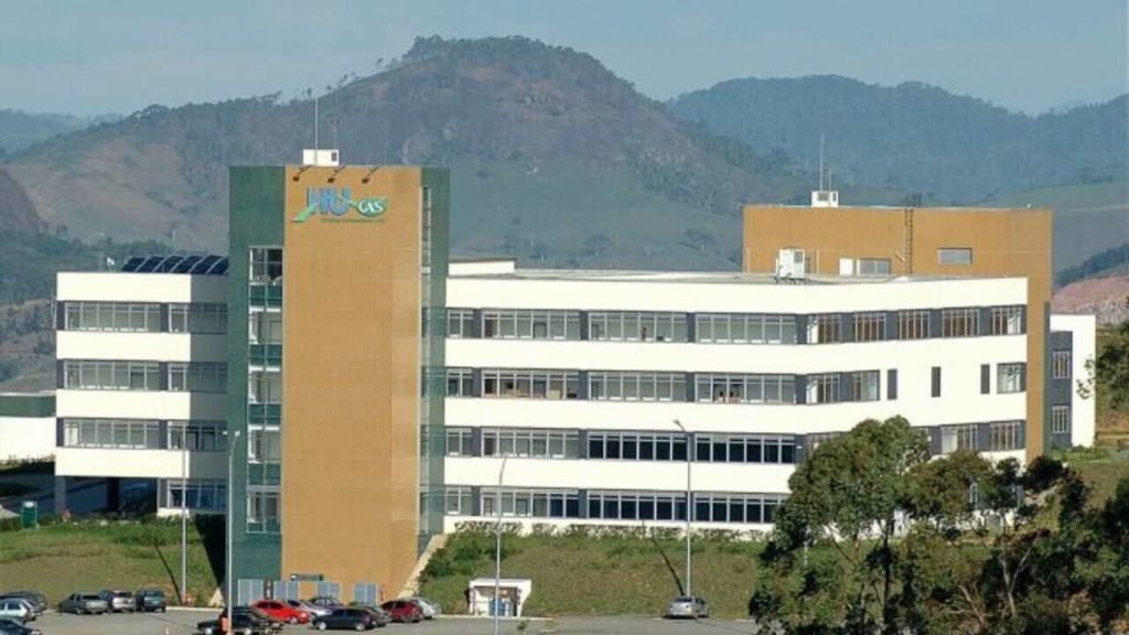 HU da UFJF recebe R$ 3 milhões em novos equipamentos oftalmológicos e amplia atendimento pelo SUS