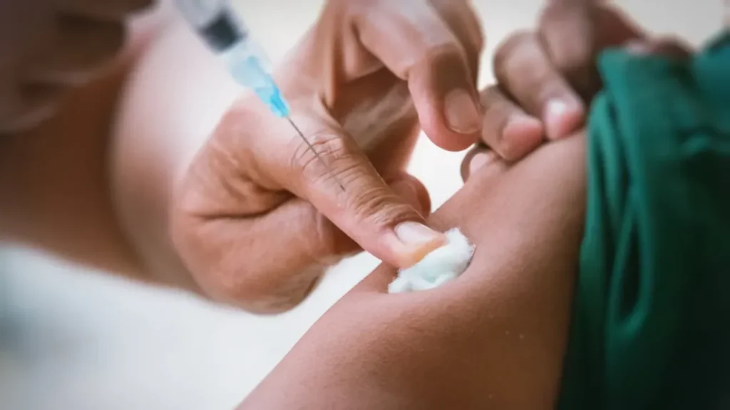 vacinação hepatite a juiz de fora sindrome respiratória aguda grave (SRAG)