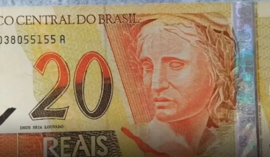 Pai e filho são agredidos por causa de R$ 20, em Juiz de Fora