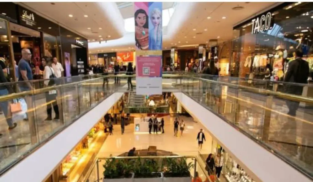 Shoppings precisam mudar estratégia para continuar vendendo