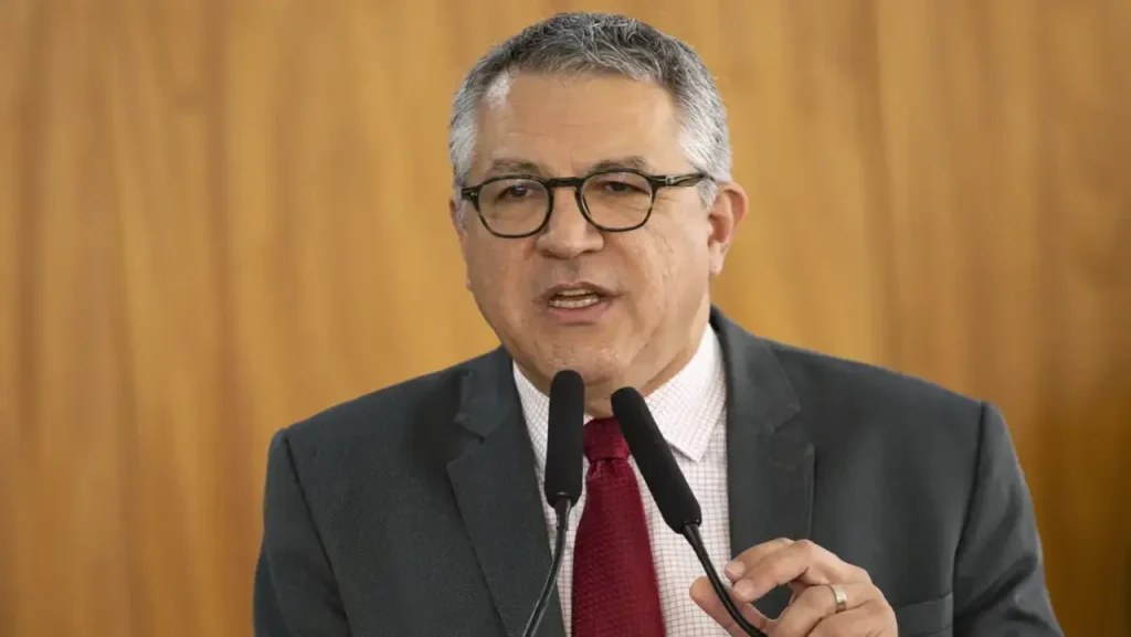 Ministério da Saúde avalia medidas jurídicas após vídeos com detergente Ypê nas redes 2 Ministério da Saúde avalia medidas jurídicas após vídeos com detergente Ypê nas redes