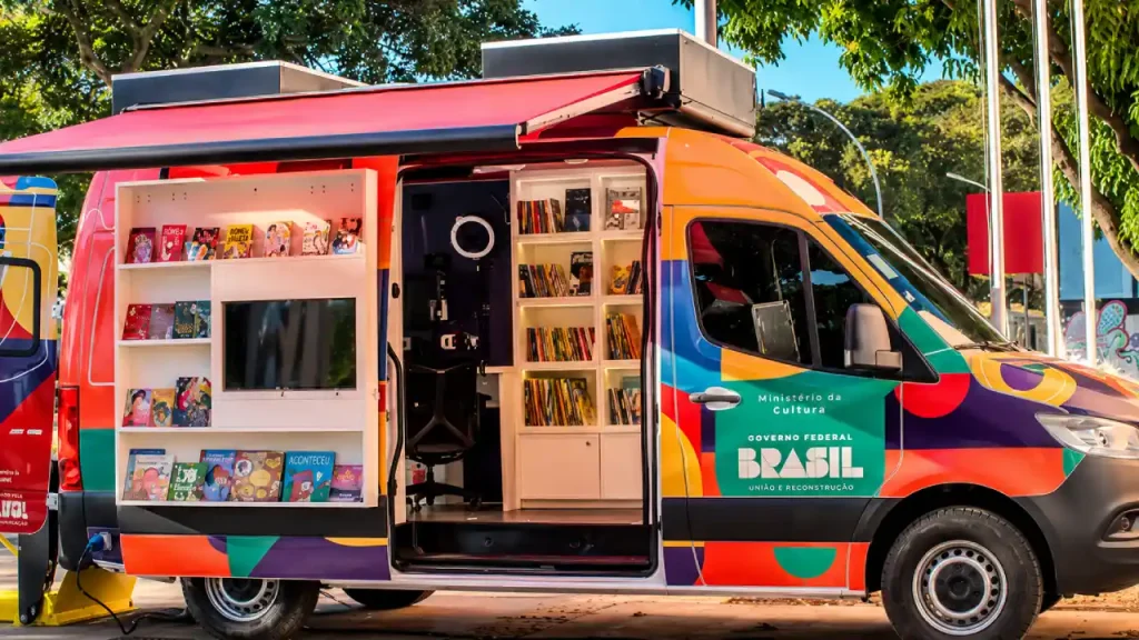 Juiz de Fora receberá van cultural itinerante do programa MovCEUs 9 van da cultura juiz de fora