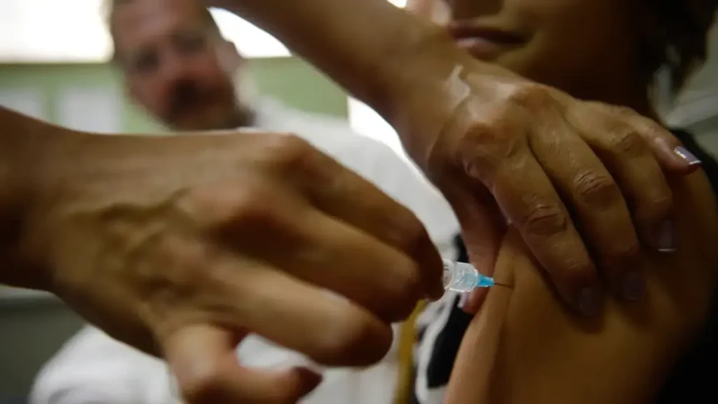 Vacinação contra HPV para adolescentes é prorrogada até dezembro