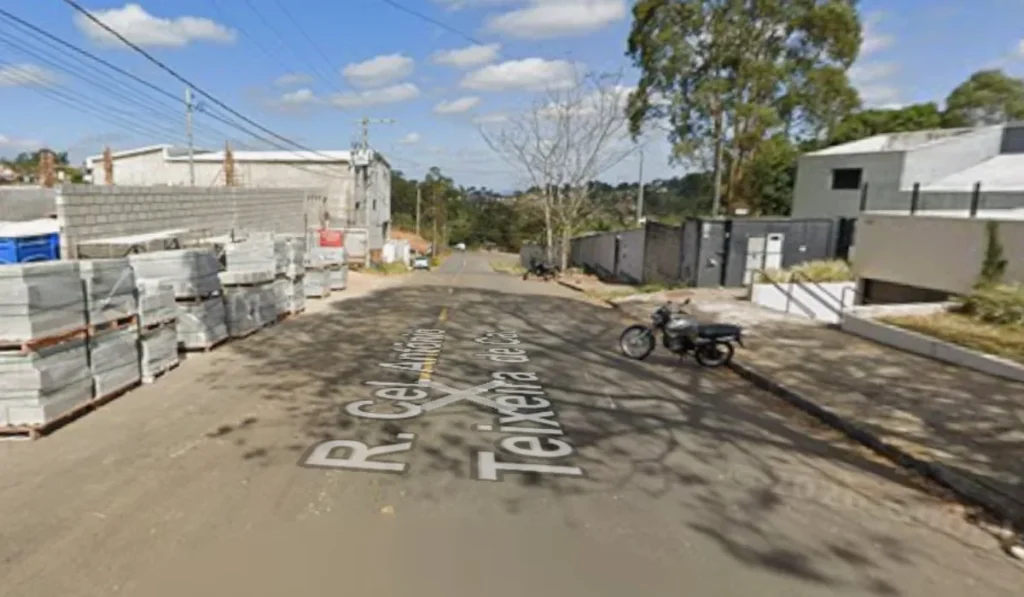 Homem atropela 2 depois e foge sem prestar socorro, em Juiz de Fora 10 2 são atropelados no bairro novo horizonte