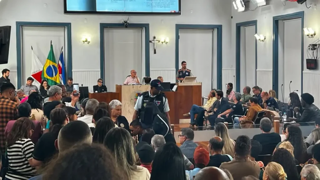 Quatro meses após tragédia, vítimas das chuvas cobram respostas em audiência pública em Juiz de Fora