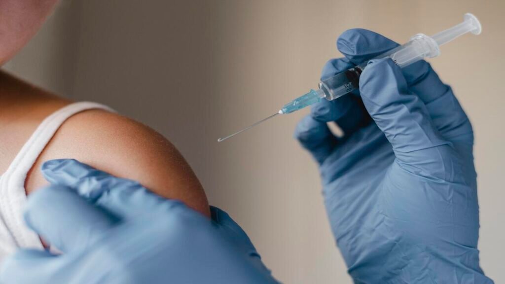 Minas Gerais recebe mais de 52 mil doses da vacina Pneumo 20 para ampliar proteção infantil