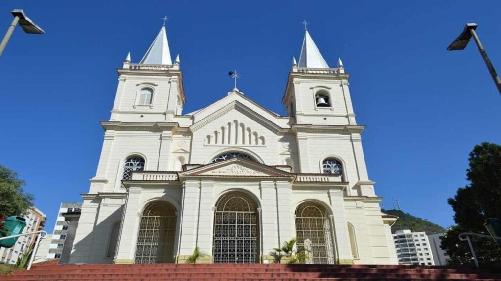 Arquidiocese de Juiz de Fora anuncia mudanças em paróquias e nomeia novos padres