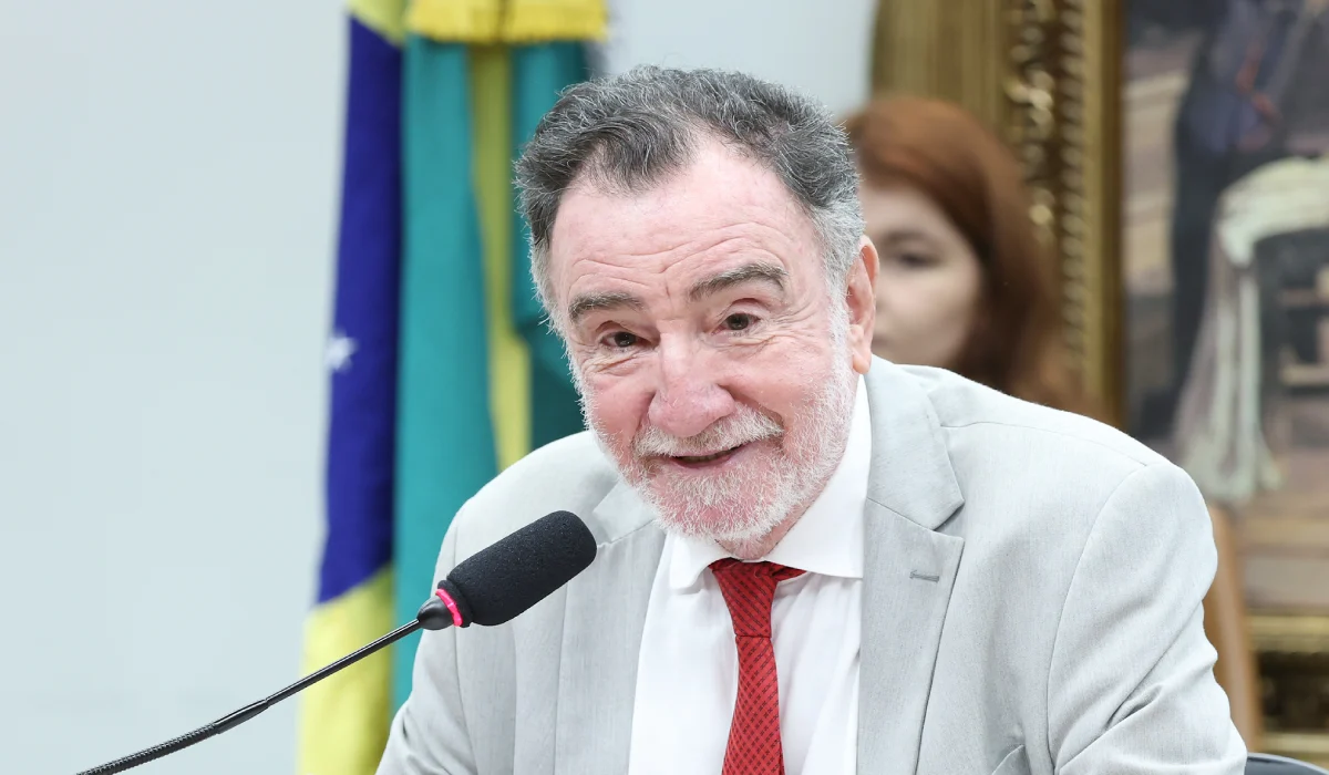 PT vai lançar patrus ananias como candidato ao governo de minas