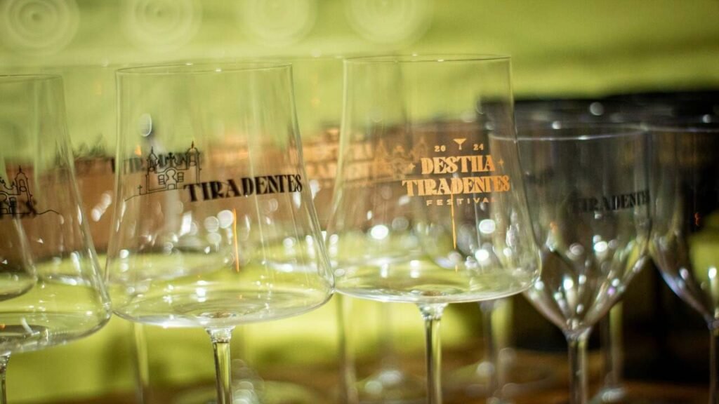 Destila Tiradentes reúne gastronomia, cachaças artesanais e música a partir desta sexta (31)