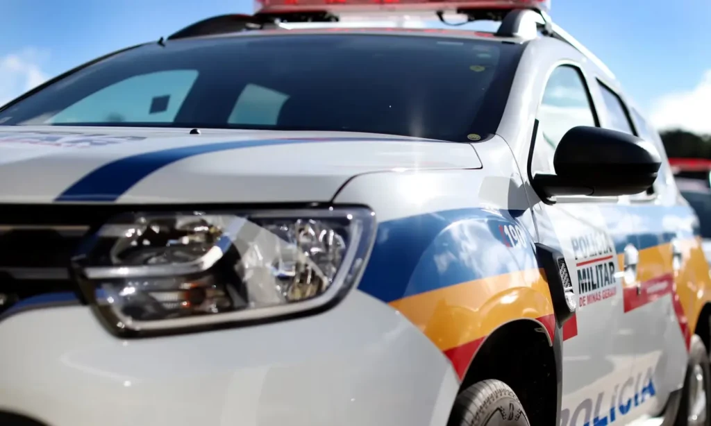 foto carro pm juiz de fora coronel homem