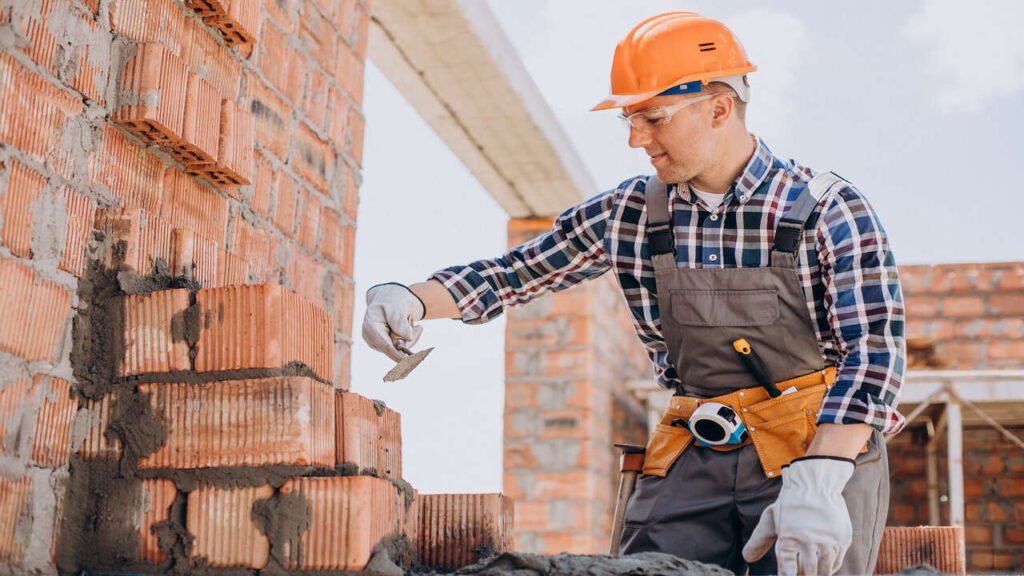 Espaço Emprego JF oferece mais de 20 vagas para construção civil