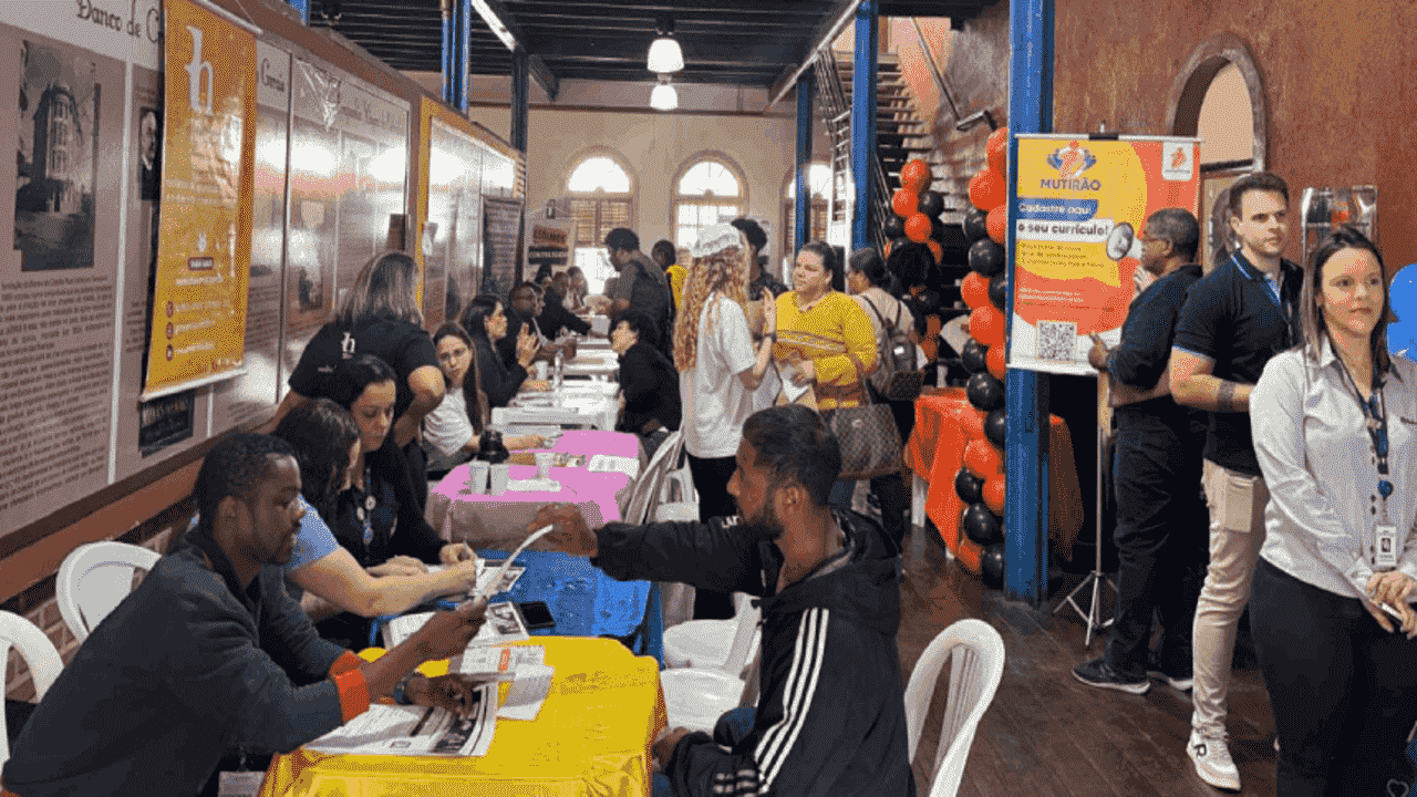 Espaço Emprego JF oferece 292 vagas durante Semana LGBTQIA+ em Juiz de Fora