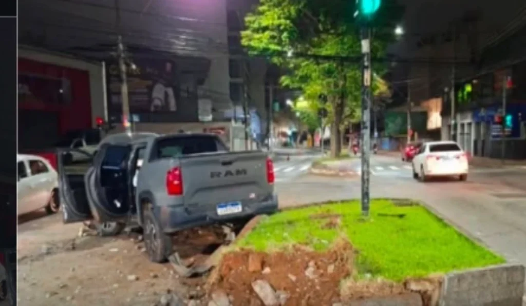 Acidente avenida presidente itamar franco