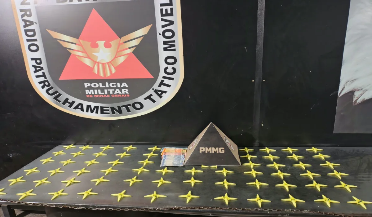 Drogas apreendidas no bairro joquei clube em operação da Polícia Militar em Juiz de Fora