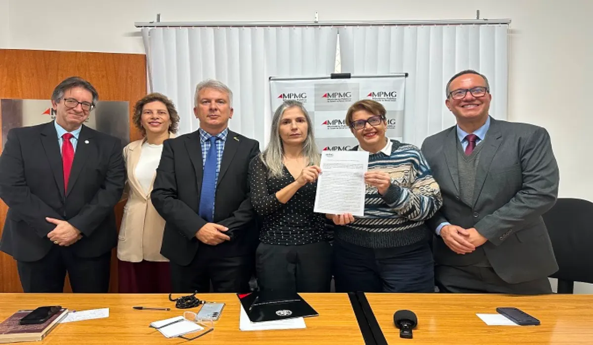 Reconstruindo Lares - Ministério Público, CAU e Prefeitura de Juiz de Fora