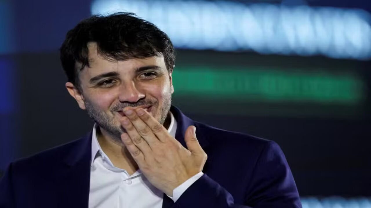 Renan Santos cumpre agenda de campanha em Juiz de Fora nesta quarta-feira