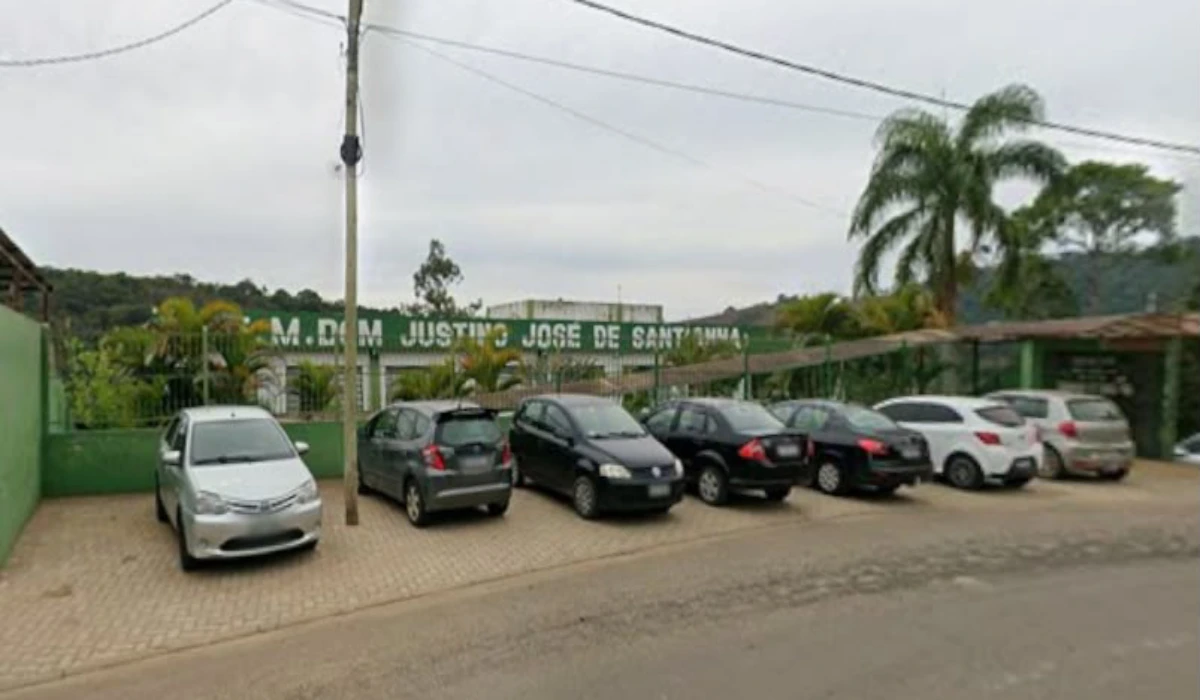 Escola Dom Justino José de Santana, no distrito de Torreões, Zona Rural de Juiz de Fora